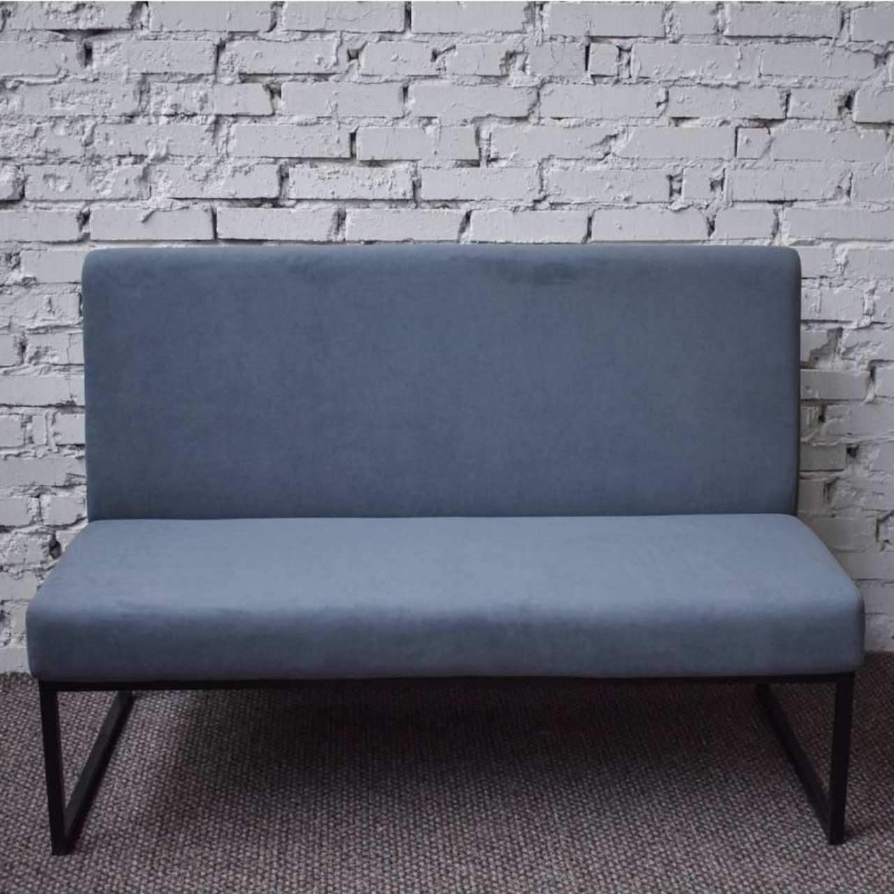 Диван в лофт стилі Loft