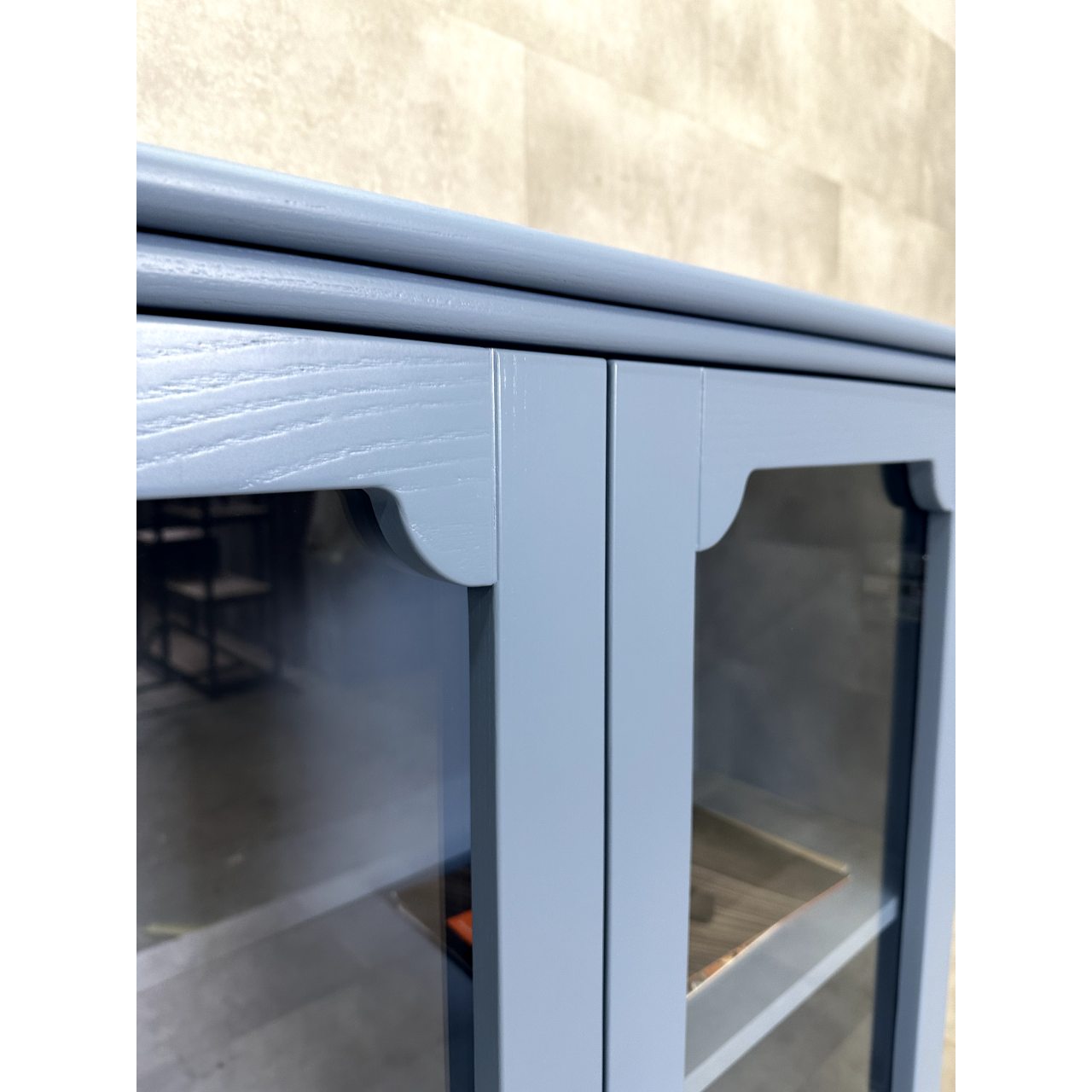 Комод з масиву натурального дерева із фурнітурою Blum CS-56